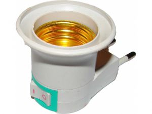 Adapter wtyczka e27 na gniazdo 230v